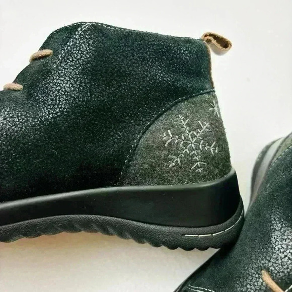Jambu Rossella Black Metallic Suede Memory Foam Water Resistant Booties Size 9M - Picture 5 of 10